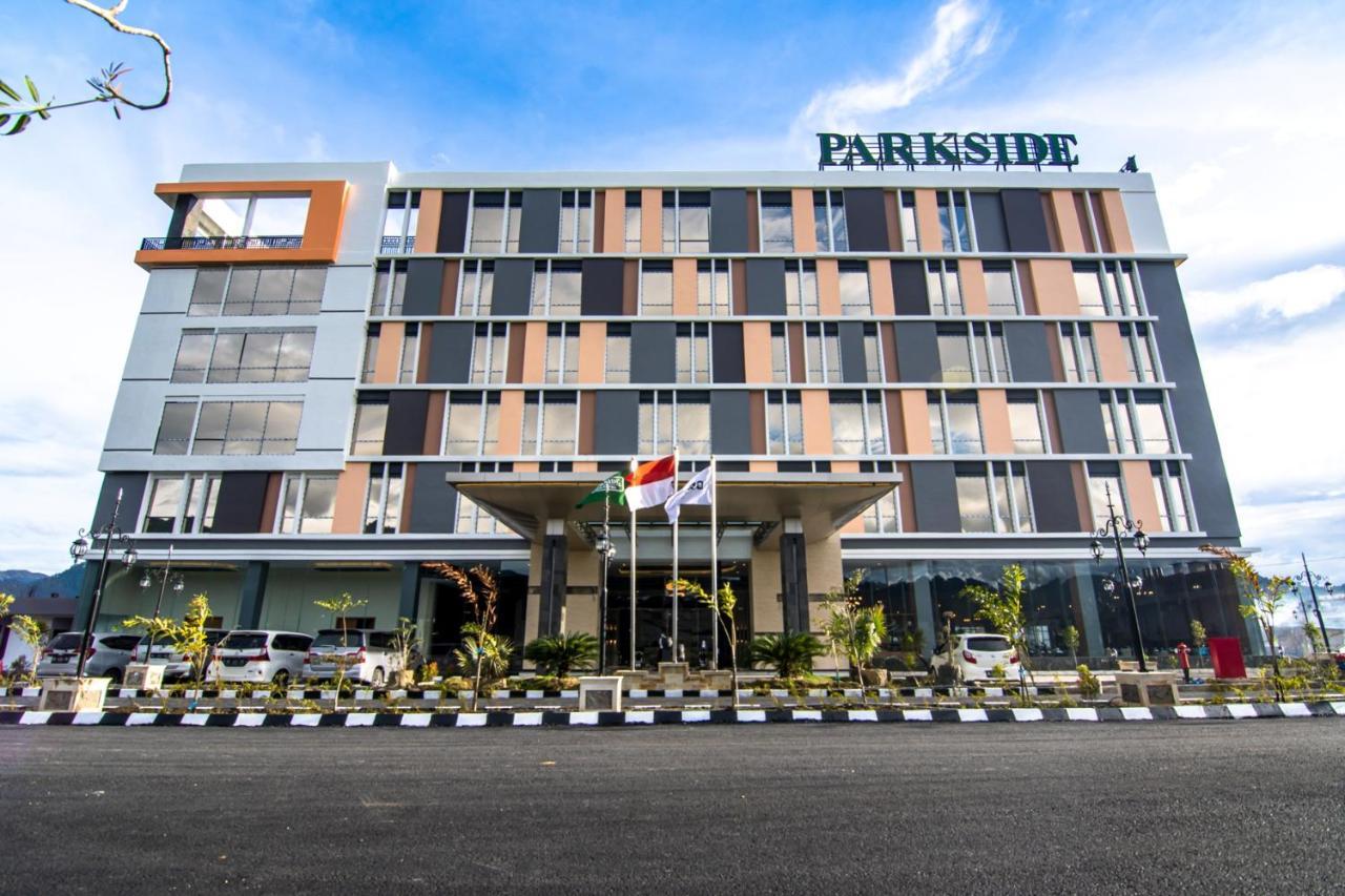 Parkside Gayo Petro Hotel Takengon Exterior photo